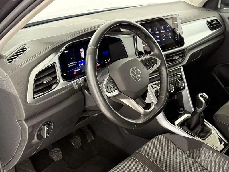 Volkswagen T-Roc 2022 photo 5
