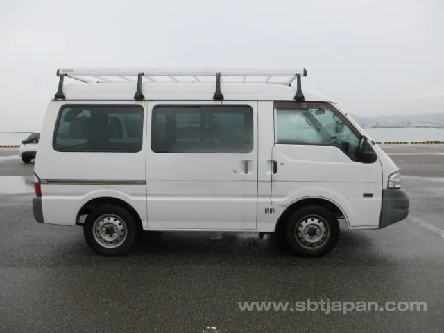 Mazda Bongo 2013 photo 5