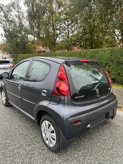 Peugeot 107 2014 photo 4