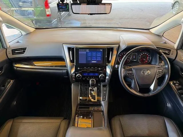 Toyota Alphard 2021 photo 2