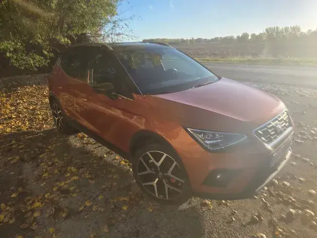 Seat Arona 2019 photo 3