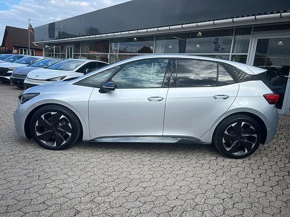 Cupra Born 2023 photo 2