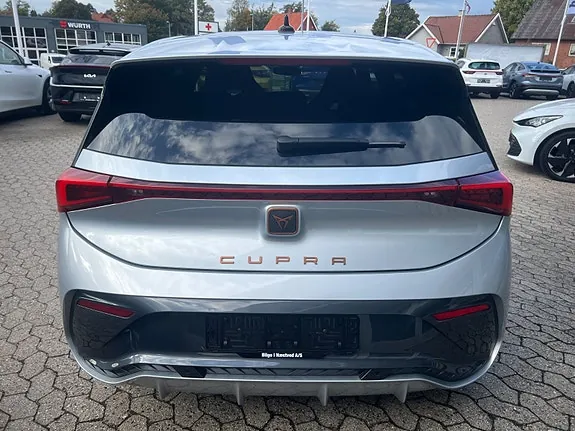 Cupra Born 2023 photo 3