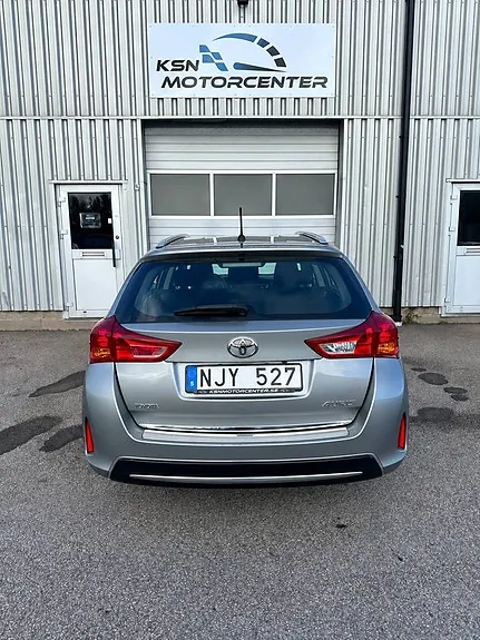 Toyota Auris 2013 photo 4