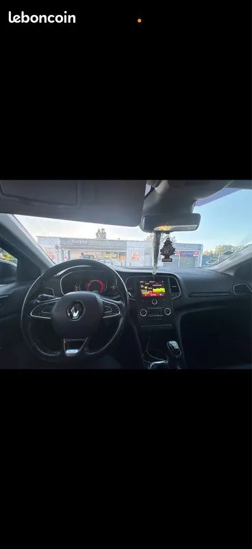 Renault Megane 2017 photo 3