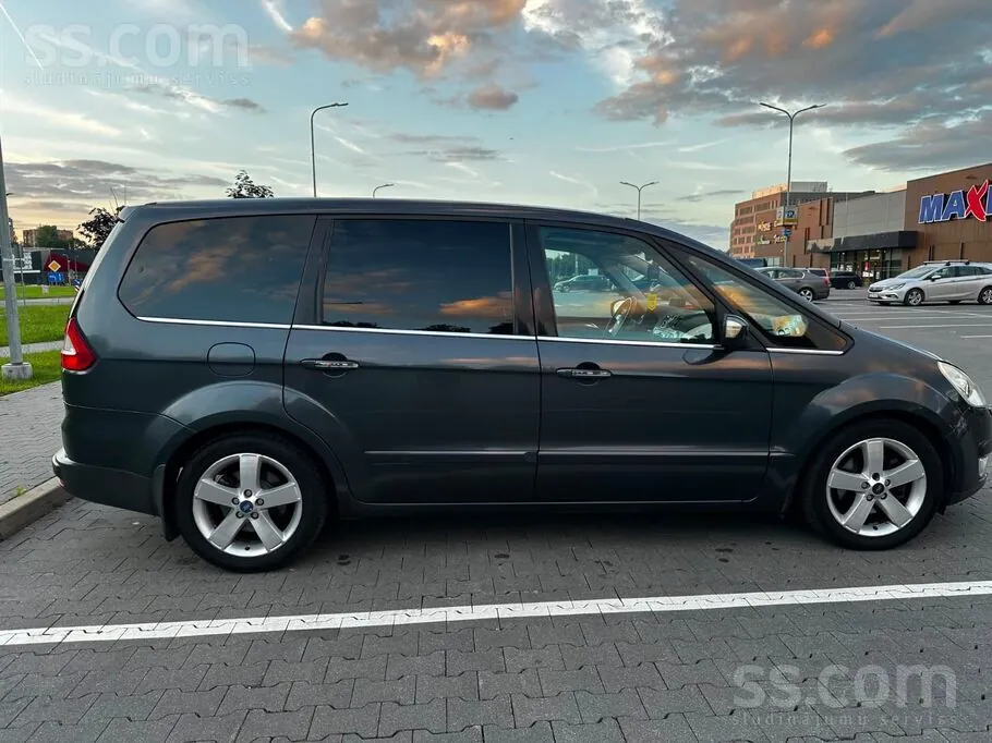 Ford Galaxy 2008 photo 4