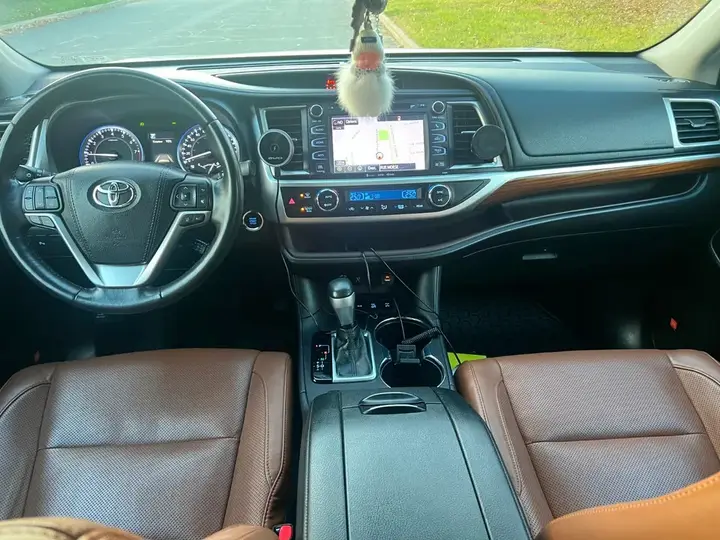 Toyota Highlander 2019 photo 3