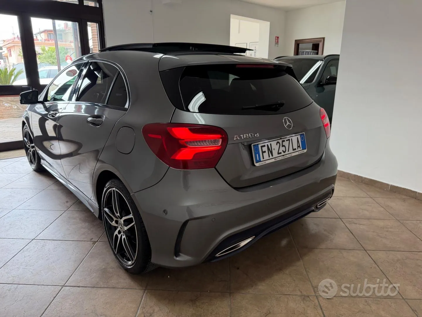 Mercedes-Benz A 180 2018 photo 5