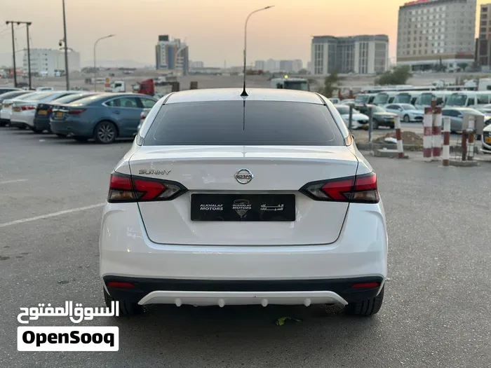 Nissan Sunny 2023 photo 4