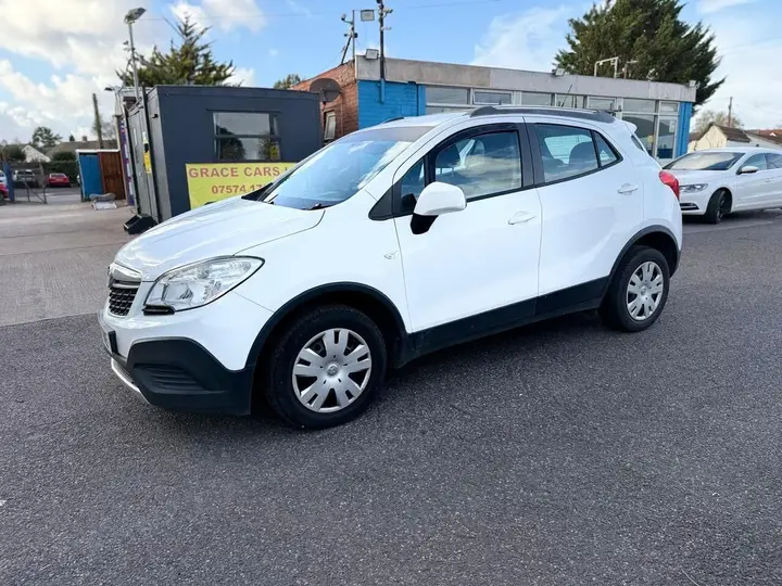 Vauxhall Mokka 2013 photo 2