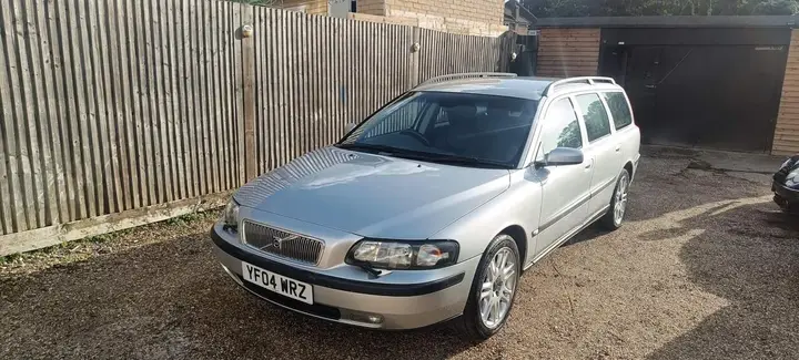 Volvo V70 2004 photo 2