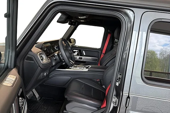 Mercedes-Benz G63 2025 photo 5