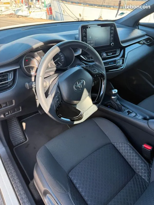 Toyota C-Hr 2022 photo 4