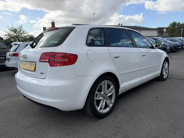 Audi A3 2010 photo 4