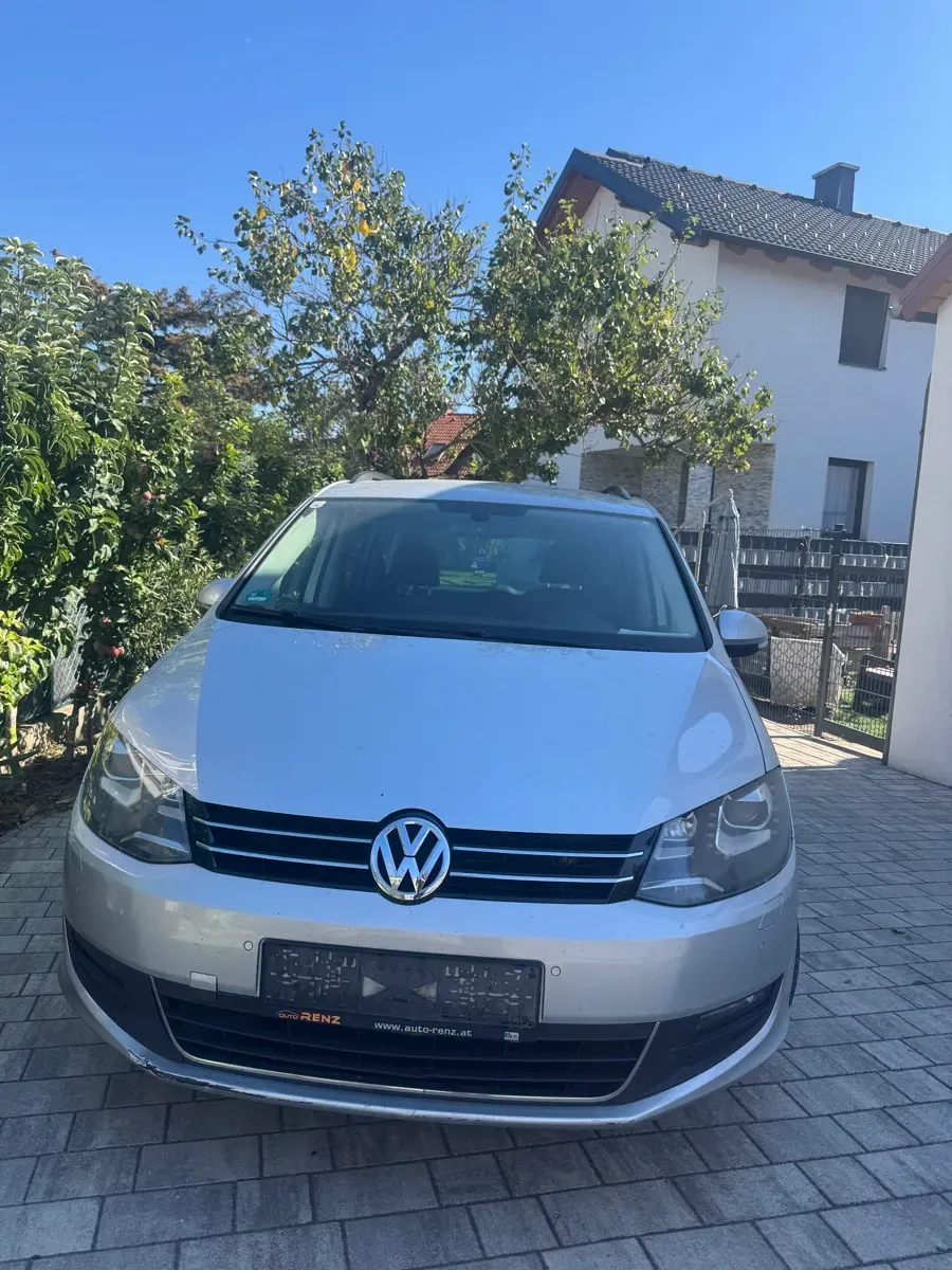Volkswagen Sharan 2010 photo 2