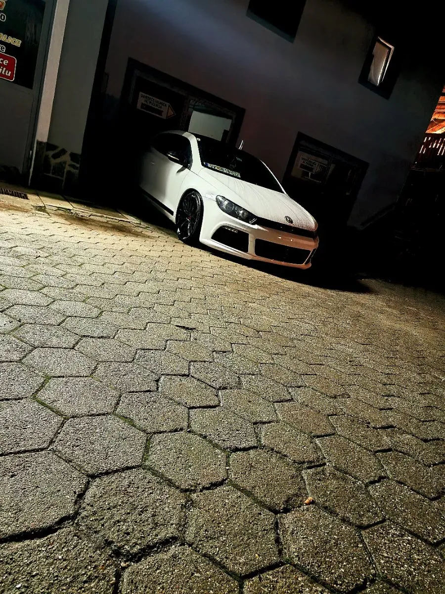 Volkswagen Scirocco 2009 photo 3