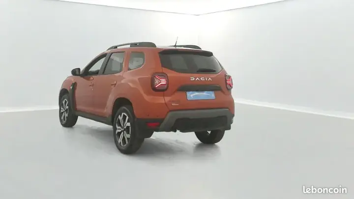 Dacia Duster 2023 photo 3