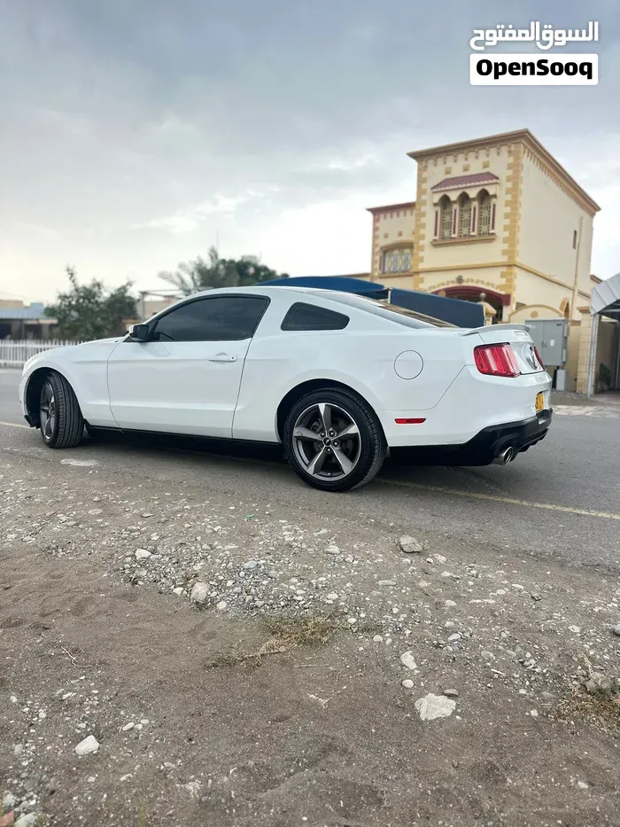Ford Mustang 2011 photo 5