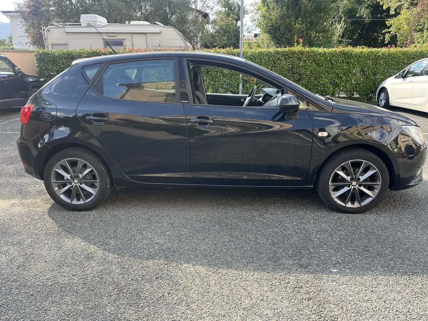 Seat Ibiza 2015 photo 3