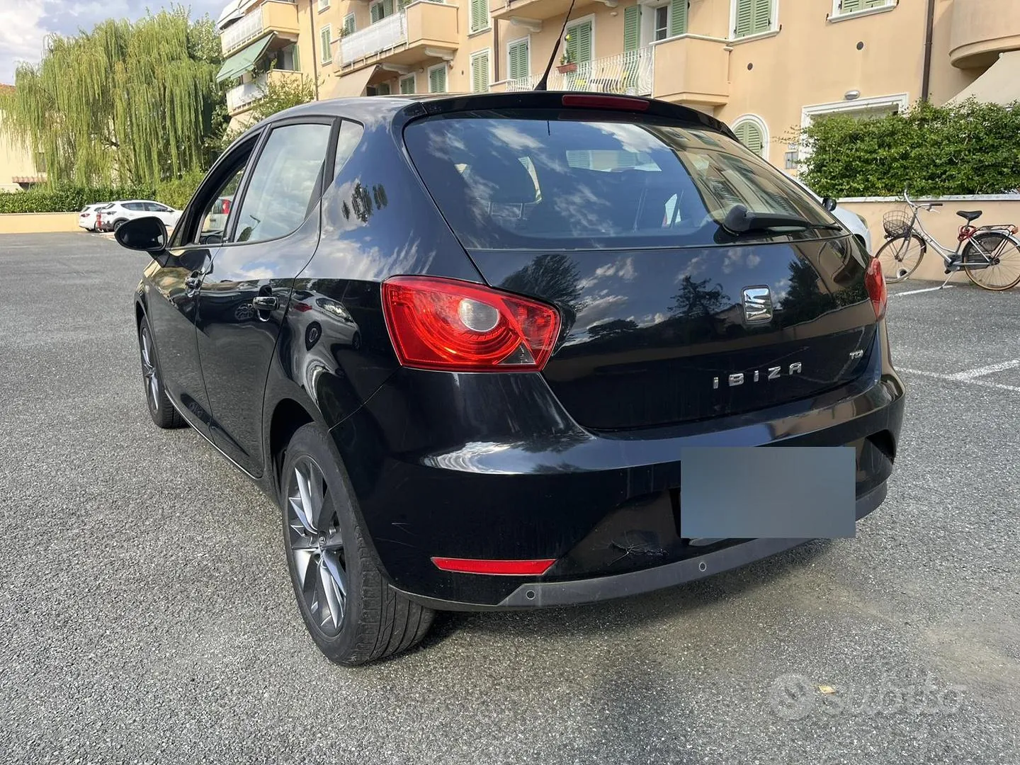 Seat Ibiza 2015 photo 2