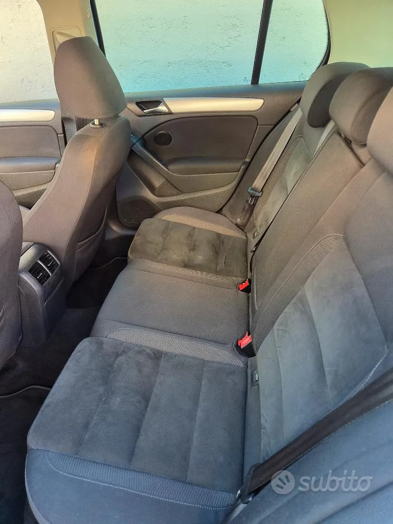 Volkswagen Golf 2010 photo 5