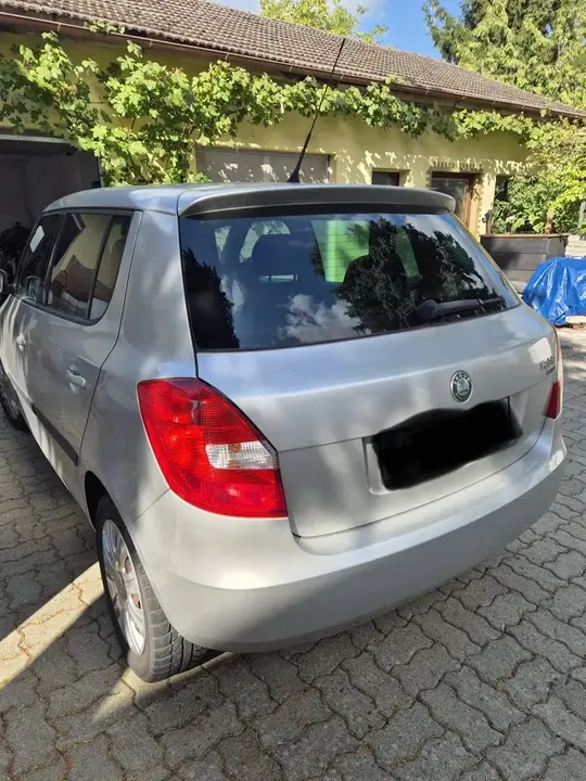 Skoda Fabia 2007 photo 2