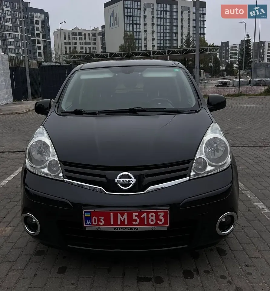 Nissan Note 2012 photo 3