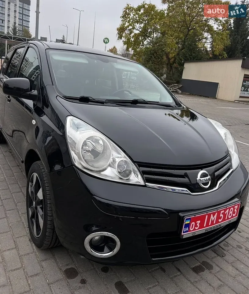 Nissan Note 2012 photo 5