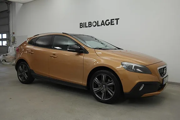 Volvo V40 Cross Country 2014 photo 2