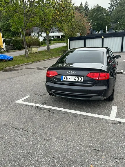 Audi A4 2010 photo 3