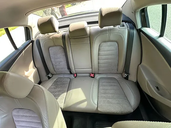Volkswagen Passat 2006 photo 2