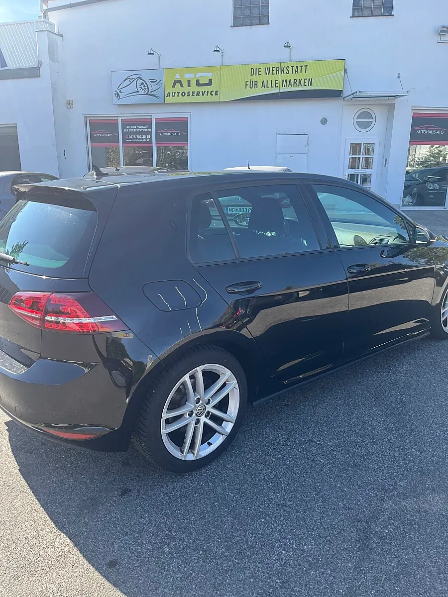 Volkswagen Golf 2015 photo 2