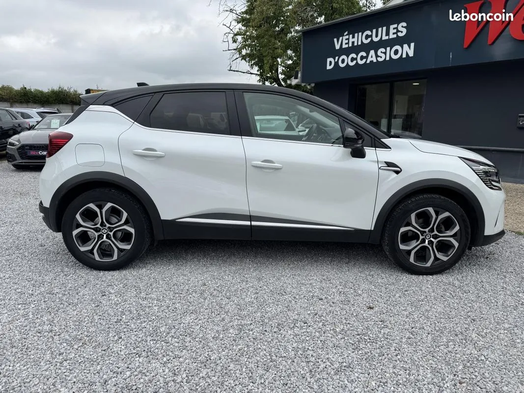Renault Captur 2023 photo 3