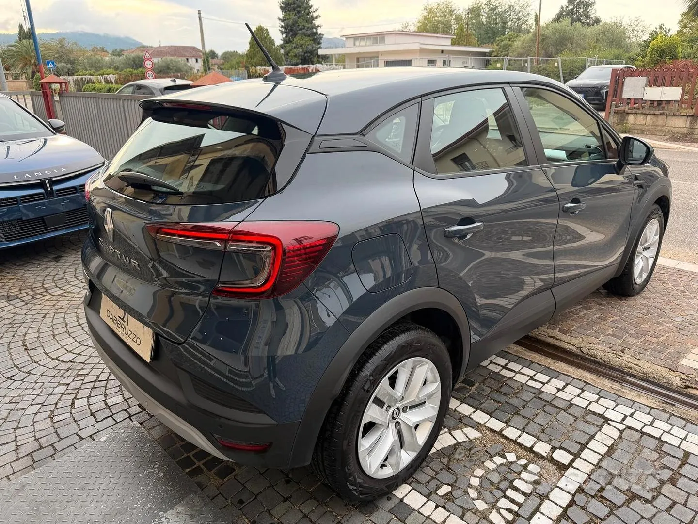 Renault Captur 2023 photo 4
