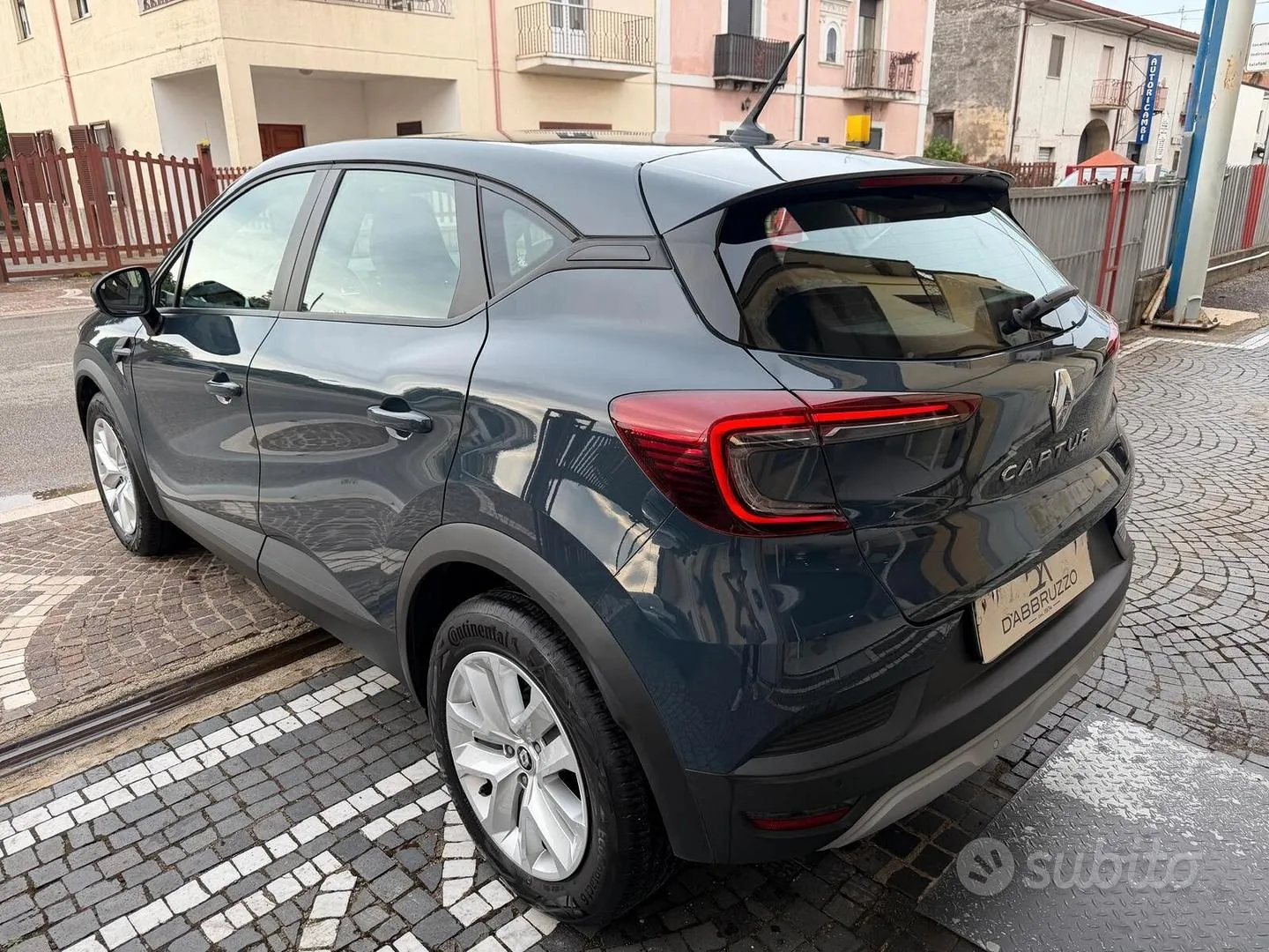 Renault Captur 2023 photo 2