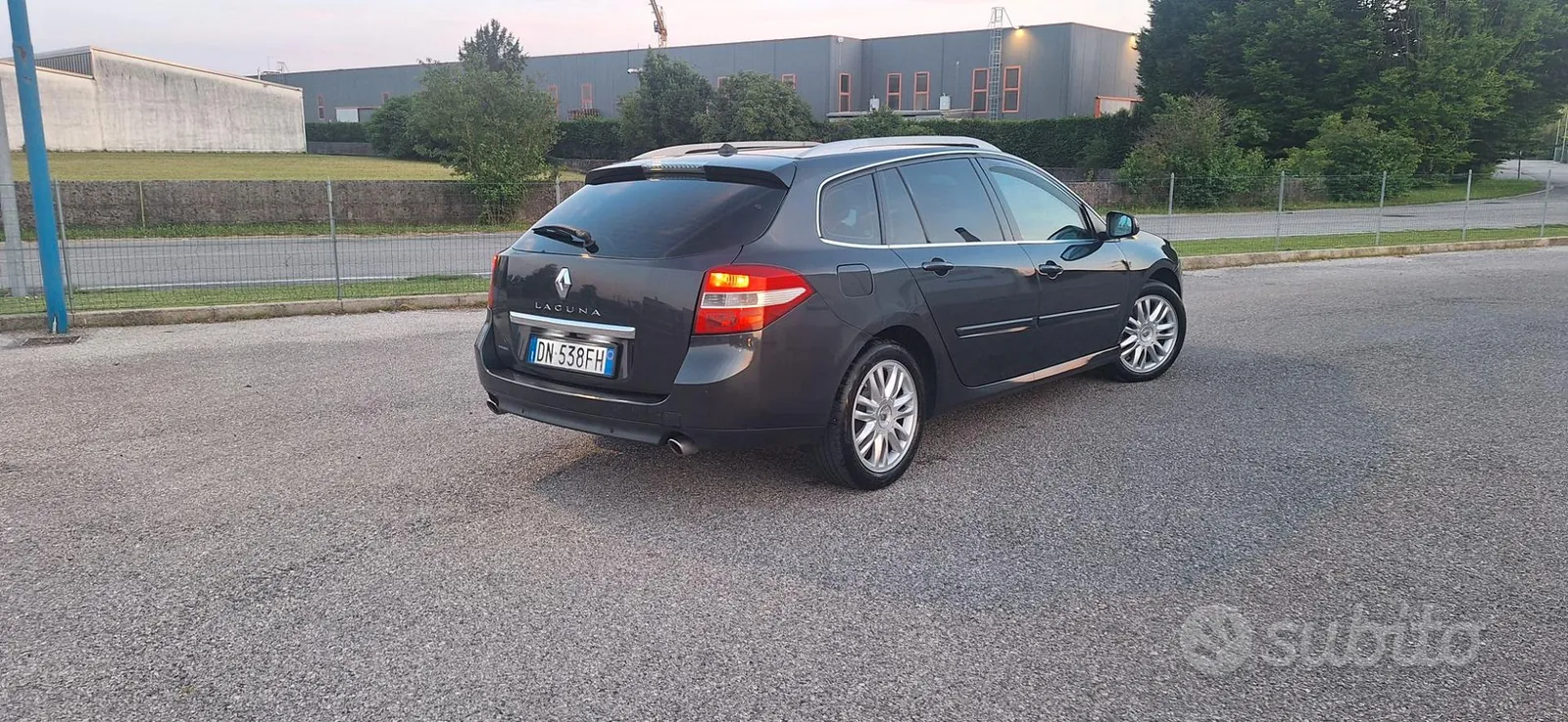 Renault Laguna 2008 photo 5