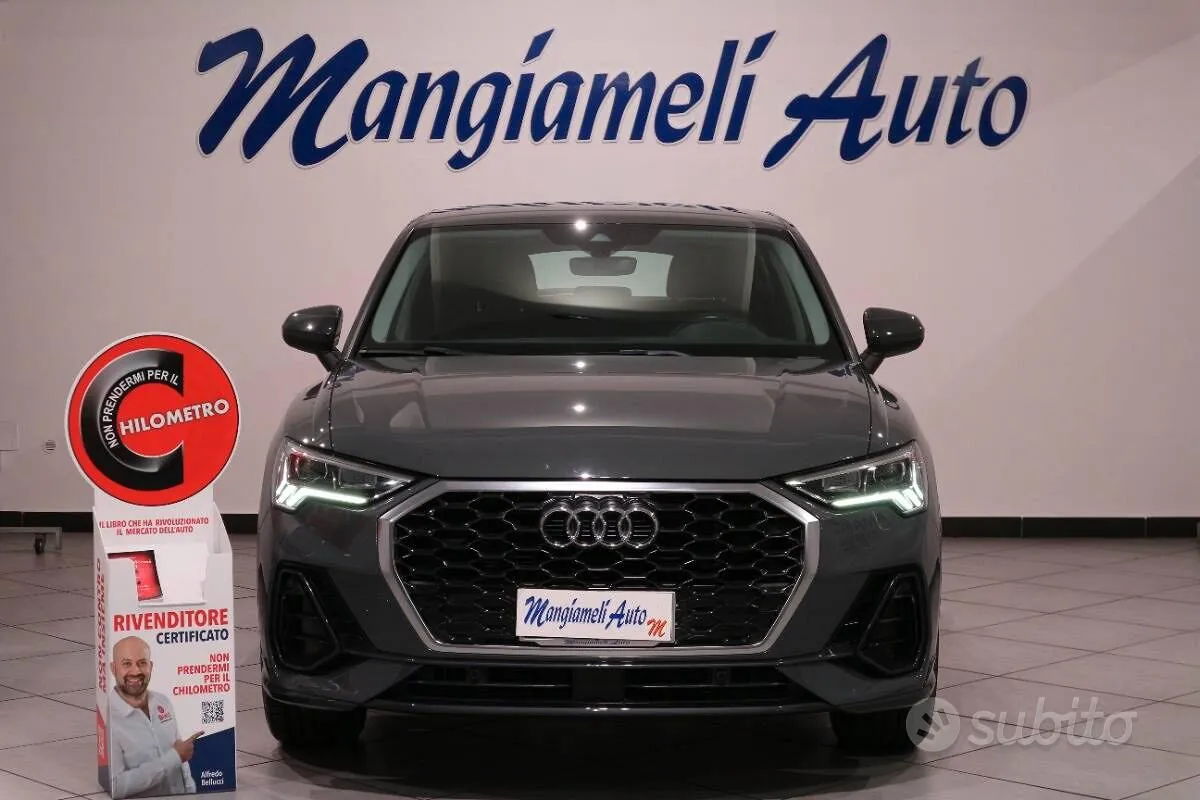 Audi Q3 2022 photo 2