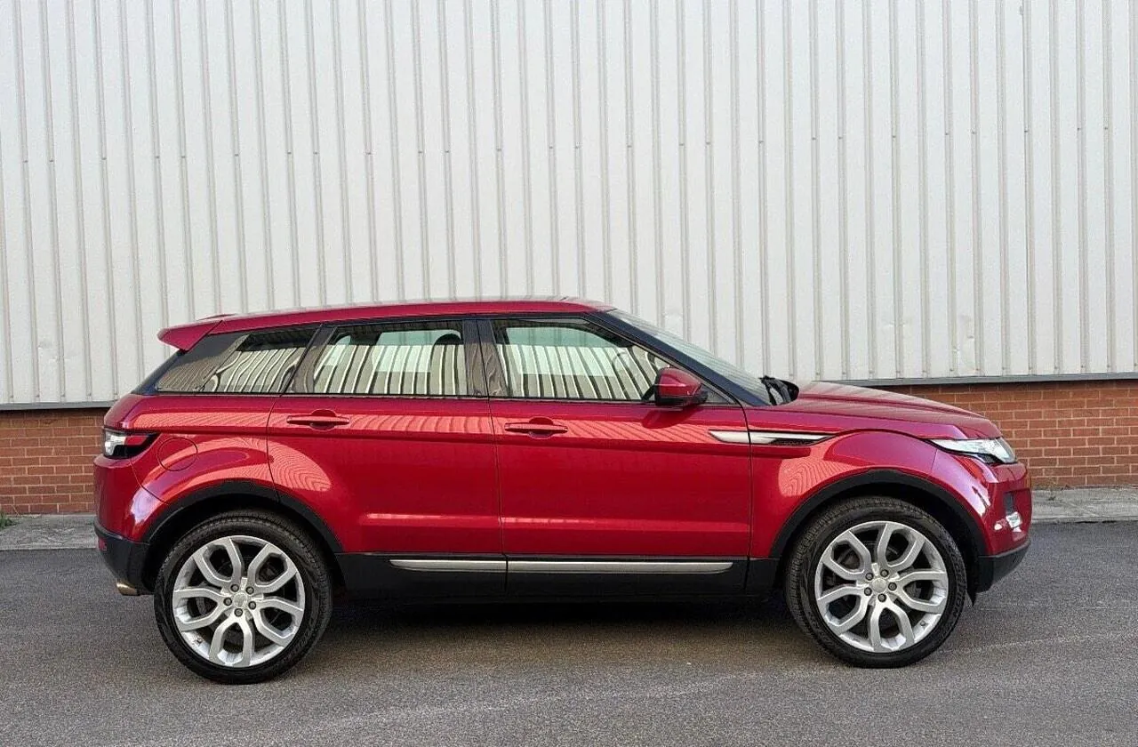 Land Rover Range Rover Evoque 2015 photo 2