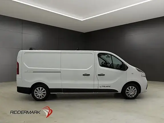 Renault Trafic 2017 photo 2