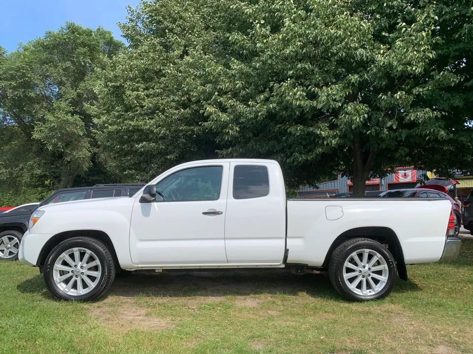 Toyota Tacoma 2015 photo 3