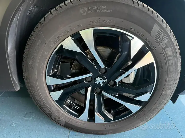 Peugeot 2008 2021 photo 5