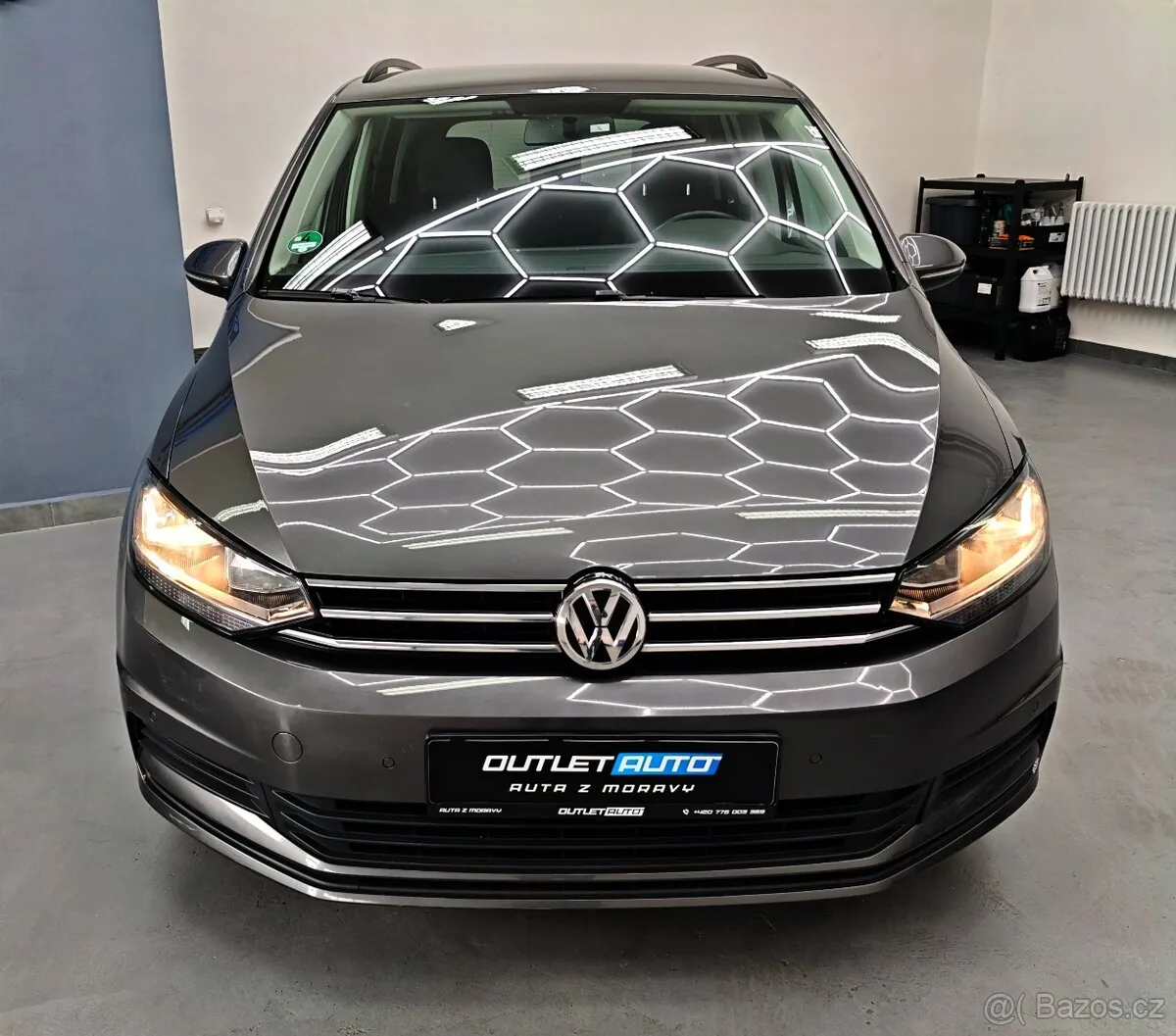 Volkswagen Touran 2016 photo 2