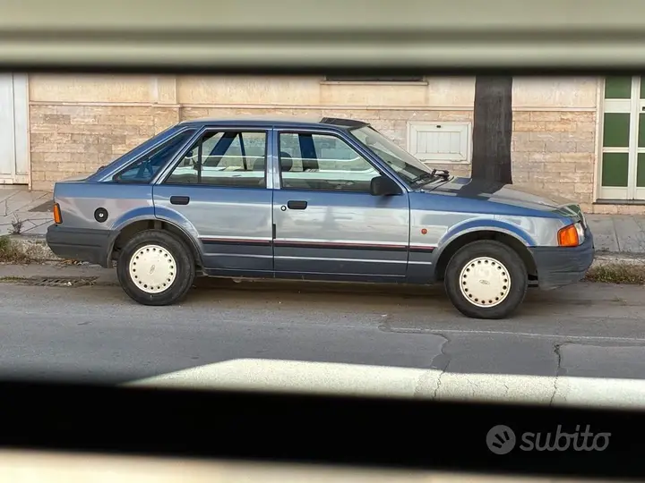 Ford Escort