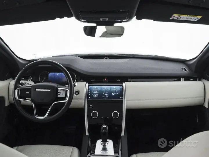 Land Rover Discovery Sport 2022 photo 4