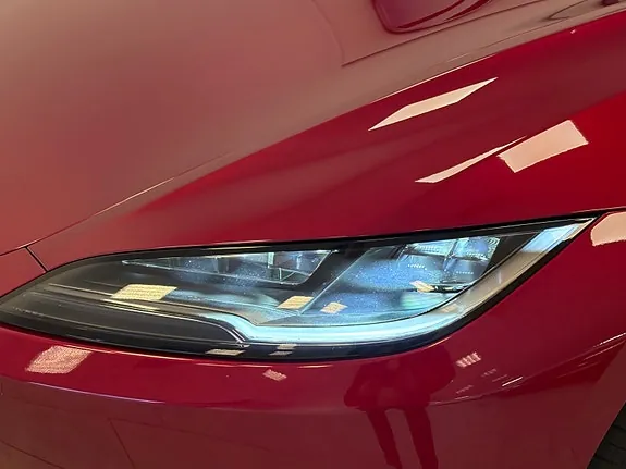 Tesla Model 3 2026 photo 3