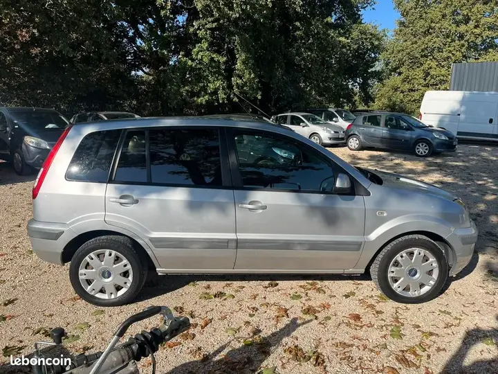 Ford Fusion 2009 photo 4