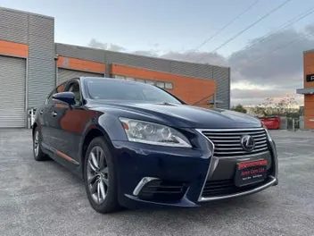 Lexus Ls 600H 2013 photo 2