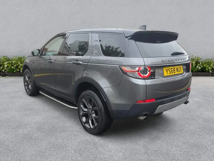 Land Rover Discovery Sport 2018 photo 4