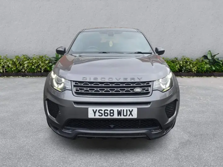 Land Rover Discovery Sport 2018 photo 2