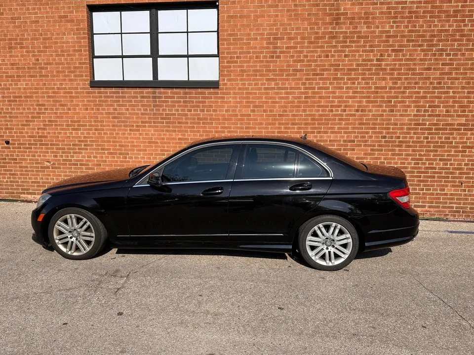 Mercedes-Benz C-Class 2011 photo 4